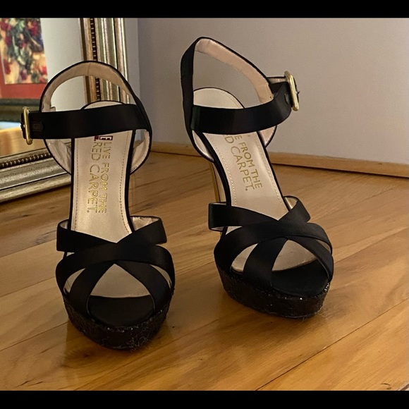 E Live From The Red Carpet Black Satin Heels - Picture 1 of 3